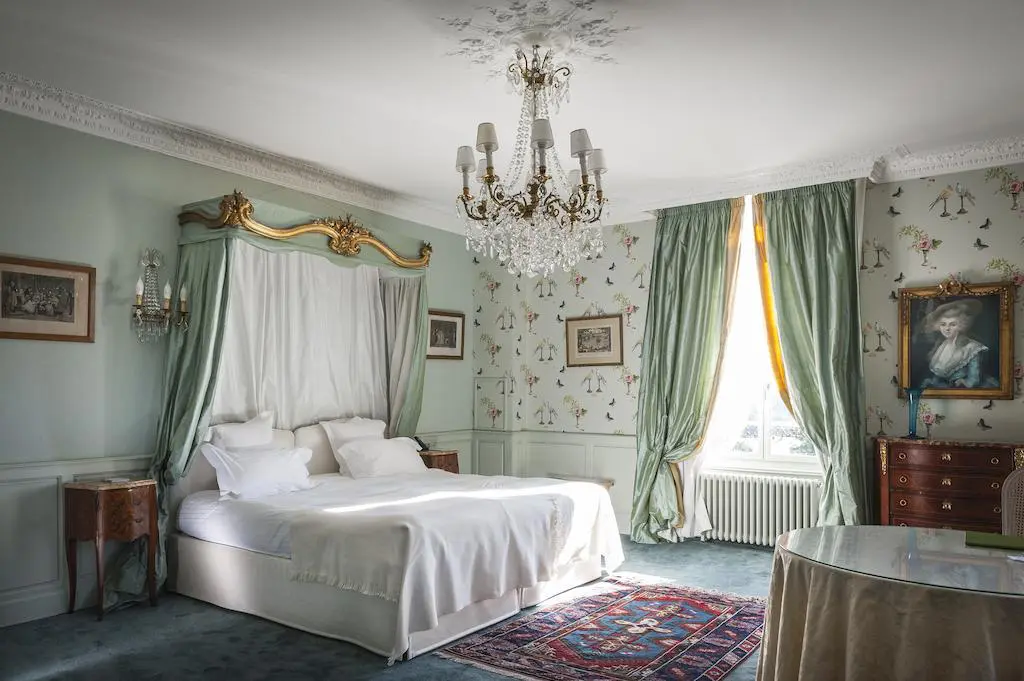 Une chambre double romantique du Château d’Apigné - Le Rheu en Ille-et-Vilaine