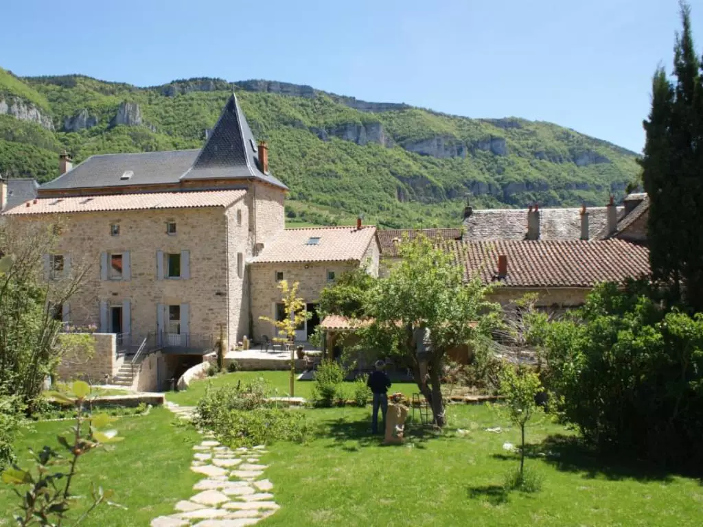 Ambiance champêtre de la maison d'hôtes Les Frejals